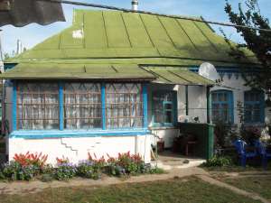 Продам дом с участком в с. Черняхов Кагарлыкского р-на - оголошення