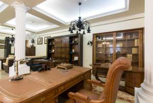 Продам капитальное здание В центре , м. Советская, ремонт 850м