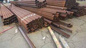 Продам металлопрокат новый. срочно 120тон. очень дешево - объявление