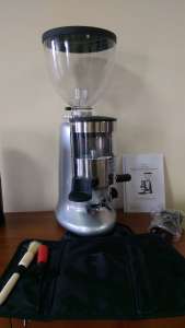 Продам новую кофемолку "Hey Cafe" HC 600 - объявление