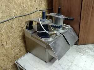 Продам овощерезку Robot Coupe CL50 380В б/у в связи с закрытием ресторана!