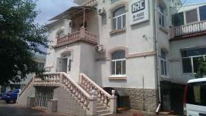 Продам особняк 16 ст. Б. Фонтана/Золотой Берег, 3 уровня, 850 кв.м. на 12 сотках земли - объявление