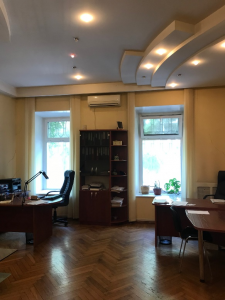 Продам офис в центре Одессы 130 м 5 кабинетов 1 этаж ул Новосельского. - объявление