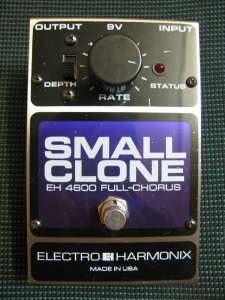 Продам педаль хорус EHX Small Clone - оголошення