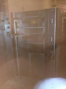 Продам подовую печь Zanussi бу - оголошення
