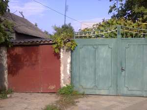 Продам полдома на Ленпоселке - объявление