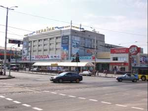 Продам прибыльный бизнес по здаче в аренду магазинов - оголошення