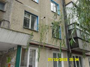 Продам свою 3-ком.разд. квартиру с автон.отоплением в районе 5 школы - объявление