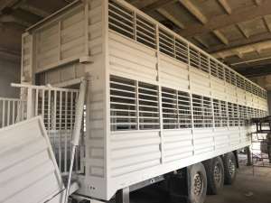 Продам скотовоз SCHMITZ - двухэтажный полуприцеп для перевозки животных - объявление