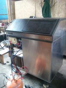 Продам срочно льдогенератор Scotsman бу