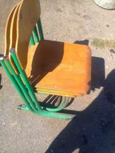 Продам стульчики школьные б/у - объявление