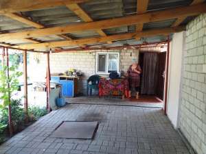 Продам часть дома на Верхней Хортице, возле дуба - оголошення