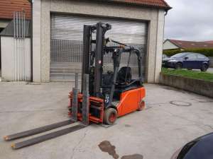 Продам электро погрузчик Linde E20PL (№838)