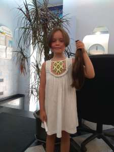 Продать волосы в Харькове дорого.от 35 смСтрижка в подарок. - объявление