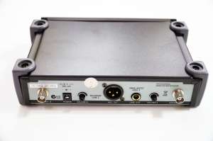 Радиосистема SHURE SLX4 2 радиомикрофона 1670 грн.