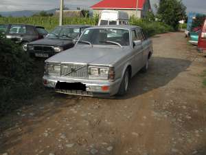 Разобрал VOLVO 244 всьо до мелочовки - оголошення