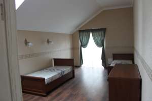 Сдам дом в коттеджном городке, Вышгородском районе, 17 км. от КПП Киева. 2 900 дол - объявление