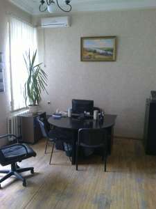 Сдам офис на ул.Артёма, 50м.кв., ж/ф, Львовская пл.