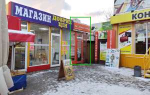 Сдам помещение 24 м2 на рынке м. Масельского. Центральная аллея.