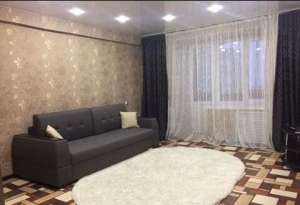 Сдаю на долгий срок 2 комн. квартиру по просп.Космонавтов 4500 грн/мес - объявление