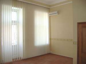 Сдаётся офис на ул. Крещатик, 79м.кв., 140грн. метро Театральная - объявление