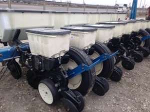 Сеялка Kinze 3000 - оголошення
