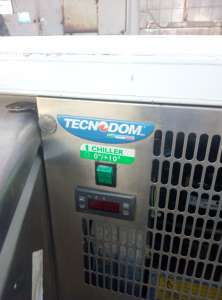 Стол холодильный б/у 2 двери, с выносным агрегатом TECNODOM CHILLER TF02EKOSG - оголошення