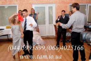 Тамада и музыка на свадьбу, юбилей, день рождения в Киеве! Ди джей, баянист, видео, фото, лимузин.