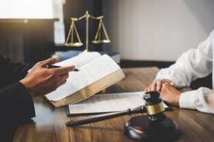 Юридические консультации и решение правовых вопросов - объявление