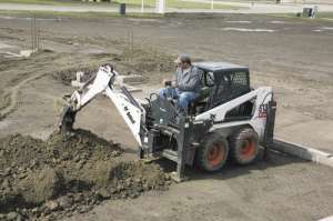 мини погрузчик BOBCAT S130 - оголошення