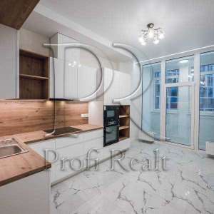 продаж 1-к квартира Київ, Шевченківський, 136200 $ - объявление