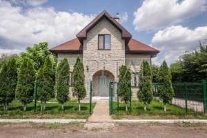 продаж 3-к будинок Обухівський, Нові Безрадичі, 240000 $ - оголошення