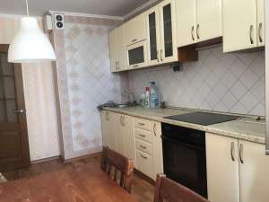 продаж 3-к квартира Київ, Дніпровський, 60000 євро