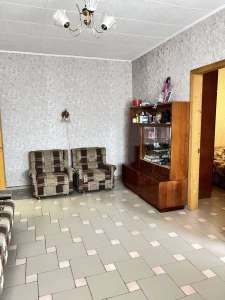 продаж 3-к квартира Обухівський, Богуслав, 33500 $