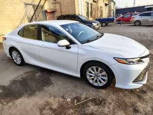 продаж Toyota Camry, 21000 $