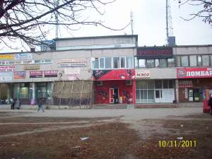 сдам/продам помещение в универсаме с отдельным входом - объявление