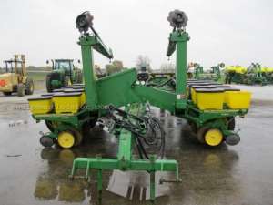 сеялка пропашная Джон Дир (John Deere) 7200 16 рядов вакуумнаяв наличии - оголошення