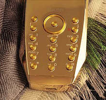телефоны Rado отличаются неповторимым фирменным дизайном, надежностью и продвинутым функционалом. Закаленное стекло, по