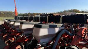 ѳ  Kuhn Planter 2, 7000$