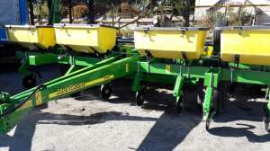 ѳ JD 1780 John Deere