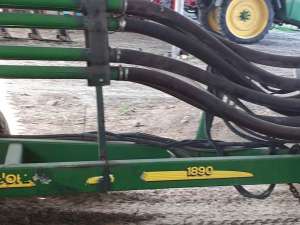 ѳ John Deere 1890 NO-Till (10,5 ) - 