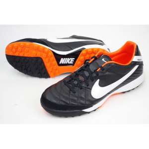 ���� ���������� ����� � ������ �Nike� �� ����������� �����. - ����������