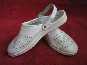 ����� ����