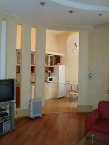 ����� ��������� 3-��������� VIP-�������� � �������, FREE WI-FI, 2 ��������� � ��������� �� ��������� - ����������