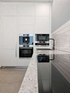 ������ 4-� �������� ���, �����������, 240000 $