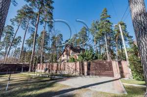 ������ 8-� ������� ����������, ����, 300000 $