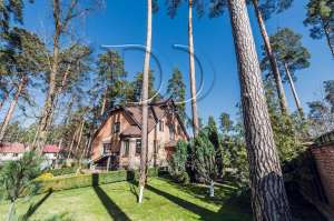 ������ 8-� ������� ����������, ����, 300000 $