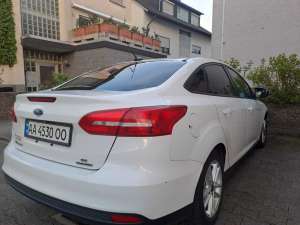 ������ Ford Focus, 8000 ����