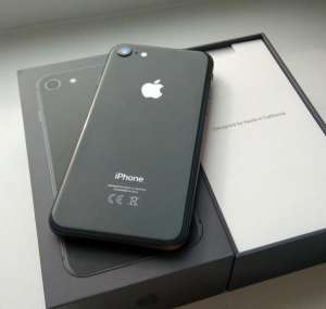 ������ Iphone 8 128 GB