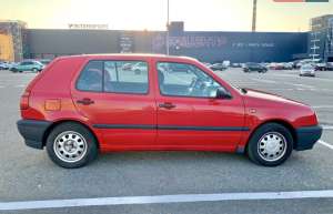 ������ Volkswagen Golf, 2550 $
